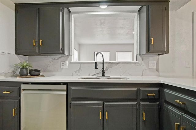 744 Mabel C Fry Boulevard, Yukon, OK 73099