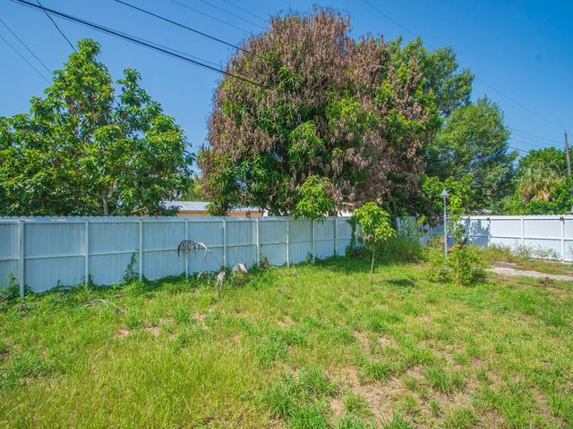 355 JOHNSTON Street, Fort Pierce, FL 34982