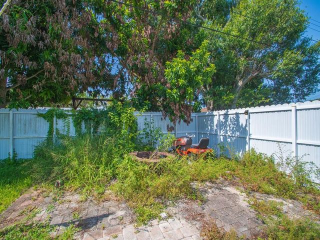 355 JOHNSTON Street, Fort Pierce, FL 34982