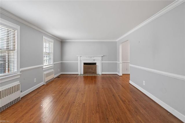 21 Brandon RD, Newport News, VA 23601