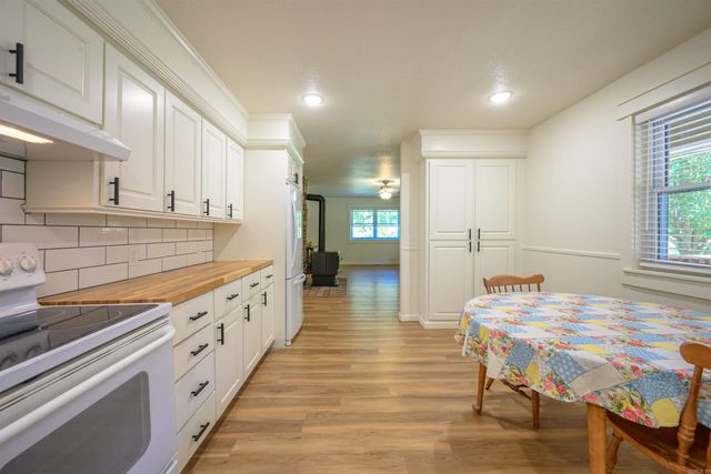 50 Hawkins Lane, Cord, AR 72524