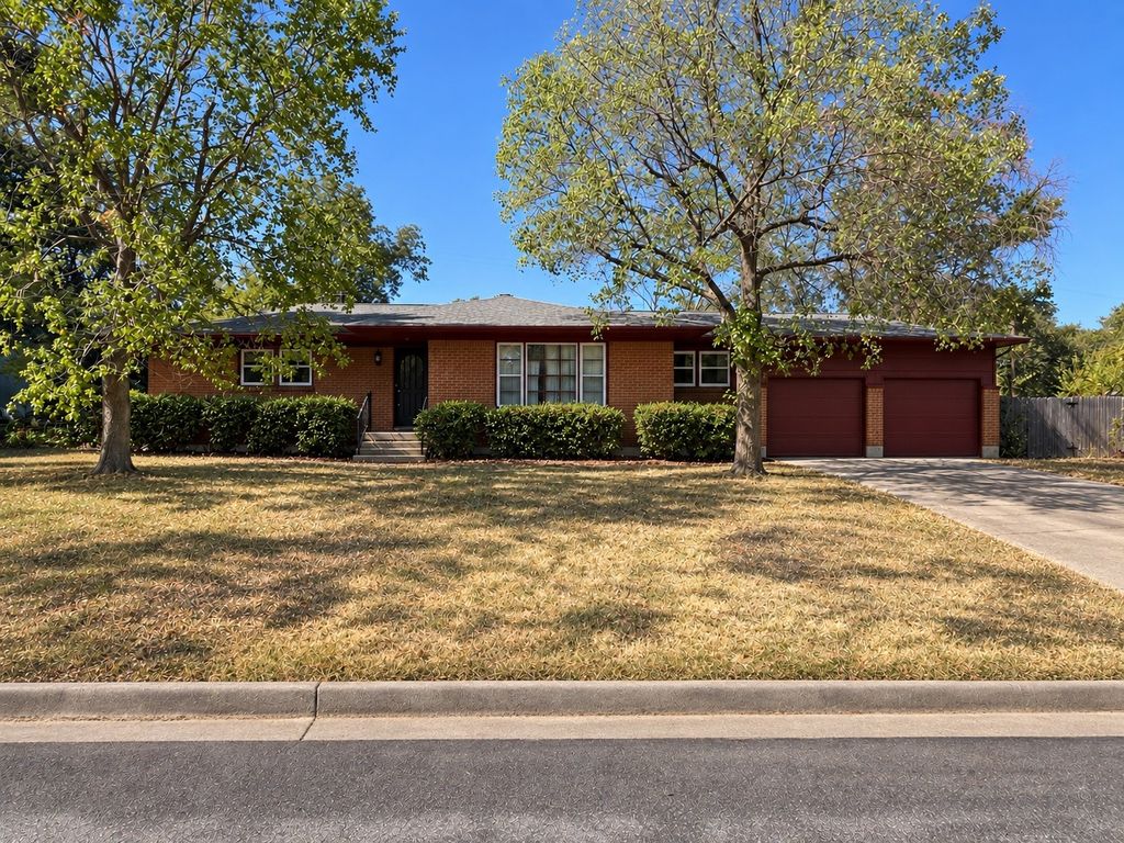 3825 Cornish Avenue, Fort Worth, TX 76133 — exterior