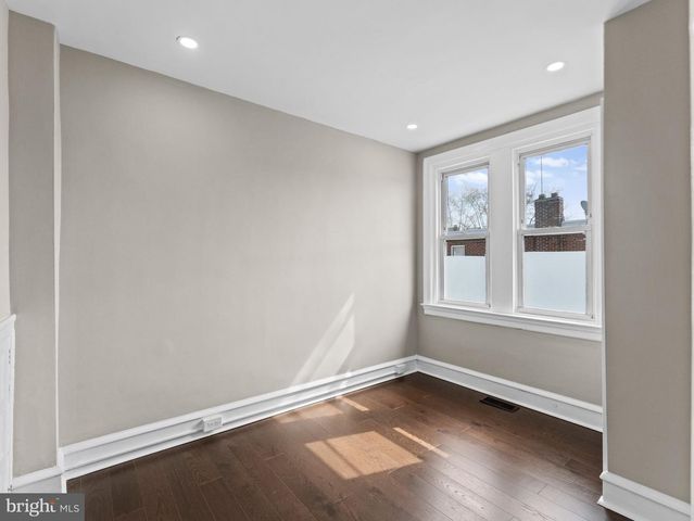 5921 ELSINORE ST, Philadelphia, PA 19120