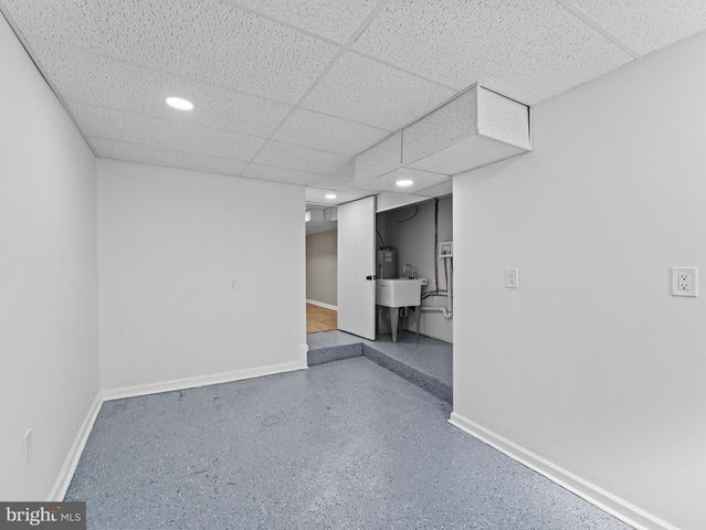 5921 ELSINORE ST, Philadelphia, PA 19120