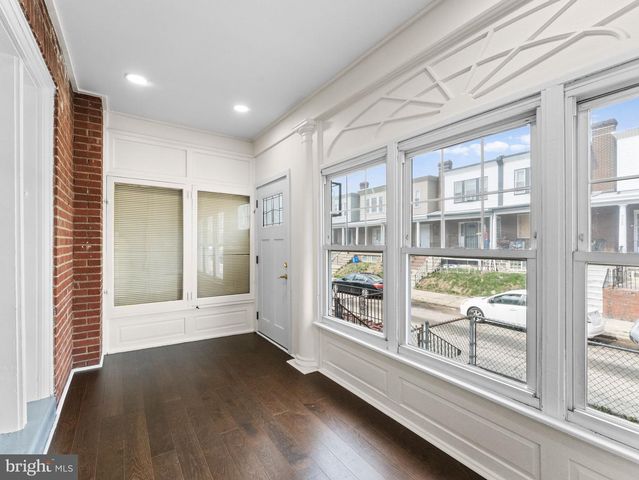 5921 ELSINORE ST, Philadelphia, PA 19120