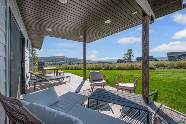 7935 BROOKS LOOP, Spearfish, SD 57783