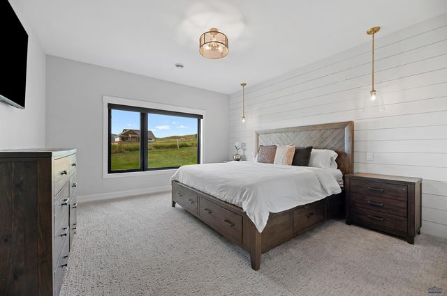 7935 BROOKS LOOP, Spearfish, SD 57783