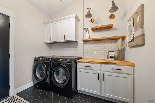 7935 BROOKS LOOP, Spearfish, SD 57783