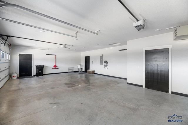 7935 BROOKS LOOP, Spearfish, SD 57783