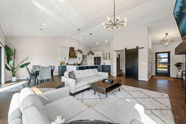 7935 BROOKS LOOP, Spearfish, SD 57783