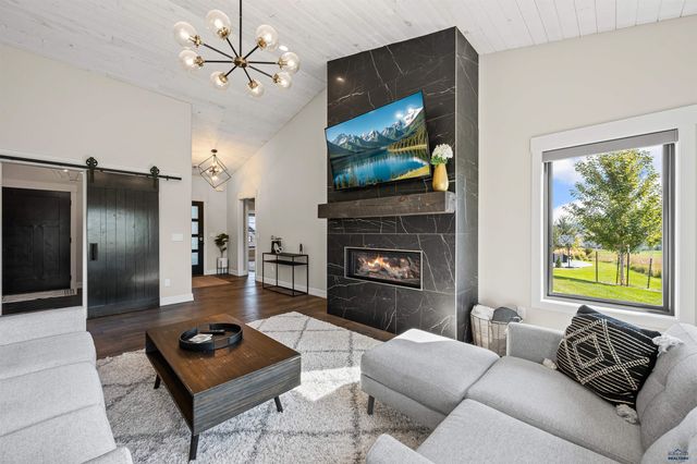 7935 BROOKS LOOP, Spearfish, SD 57783