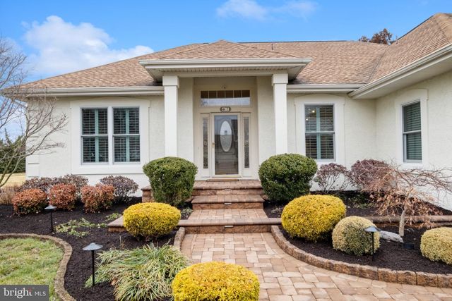 7 WILKINS RD, Hainesport, NJ 08036