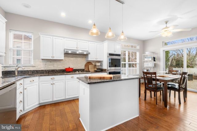 7 WILKINS RD, Hainesport, NJ 08036