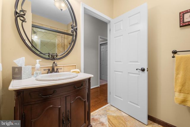 7 WILKINS RD, Hainesport, NJ 08036