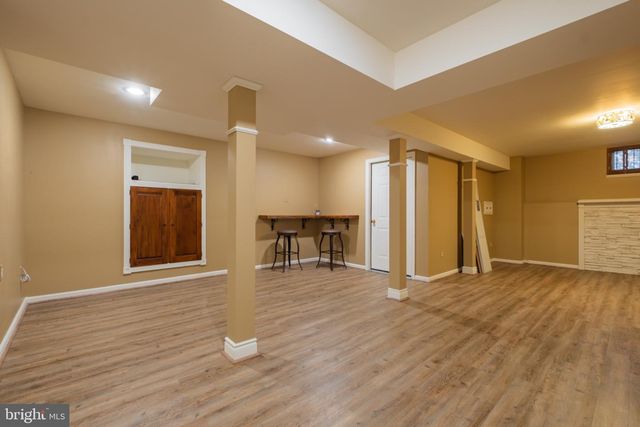 7 WILKINS RD, Hainesport, NJ 08036