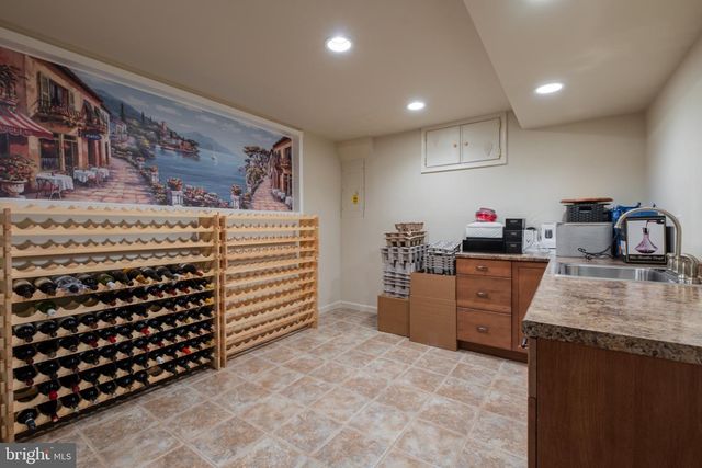 7 WILKINS RD, Hainesport, NJ 08036