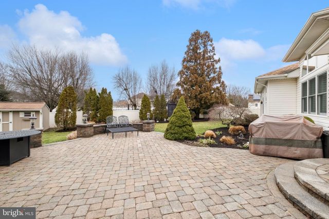 7 WILKINS RD, Hainesport, NJ 08036