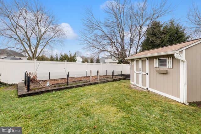 7 WILKINS RD, Hainesport, NJ 08036