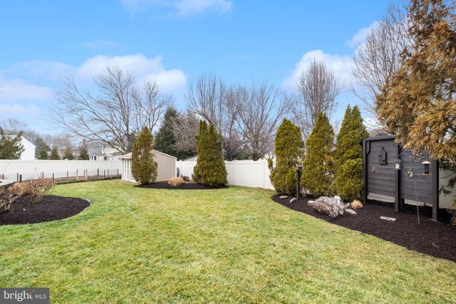 7 WILKINS RD, Hainesport, NJ 08036