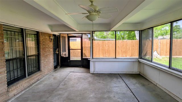 10227 Gulf Meadows Drive, Houston, TX 77075