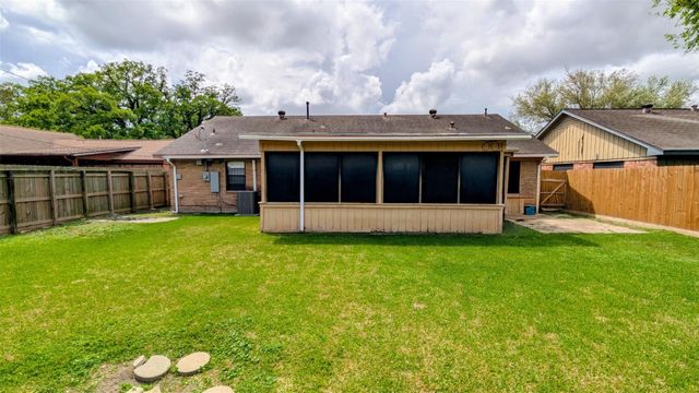 10227 Gulf Meadows Drive, Houston, TX 77075