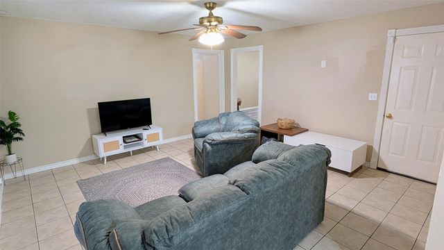 10227 Gulf Meadows Drive, Houston, TX 77075