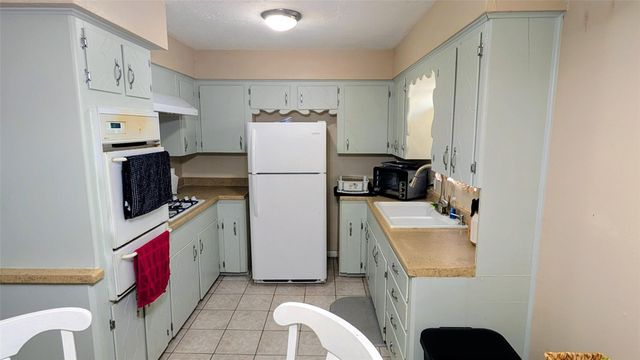 10227 Gulf Meadows Drive, Houston, TX 77075