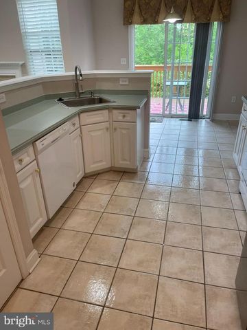 160 PENNSBURY LN, Woodbury, NJ 08096