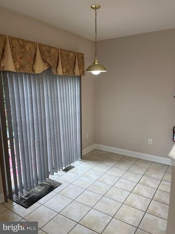 160 PENNSBURY LN, Woodbury, NJ 08096