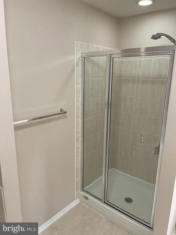 160 PENNSBURY LN, Woodbury, NJ 08096