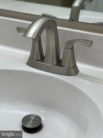 160 PENNSBURY LN, Woodbury, NJ 08096