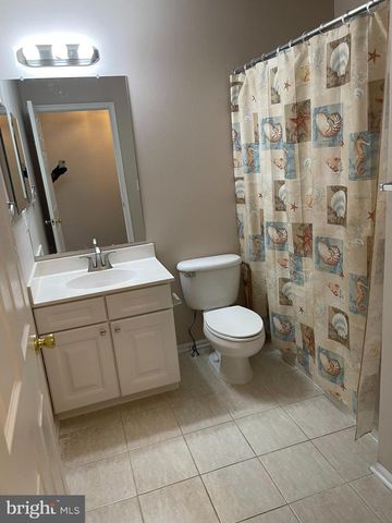 160 PENNSBURY LN, Woodbury, NJ 08096