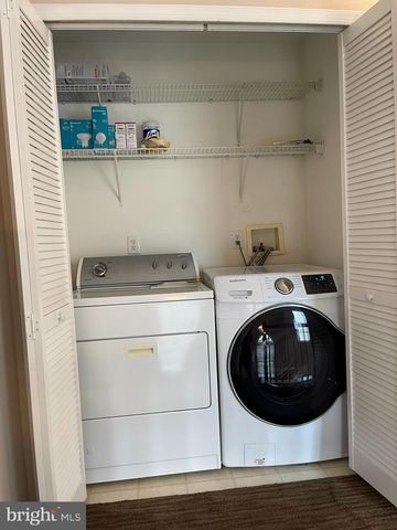 160 PENNSBURY LN, Woodbury, NJ 08096