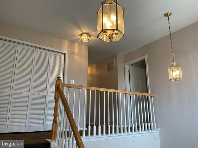 160 PENNSBURY LN, Woodbury, NJ 08096