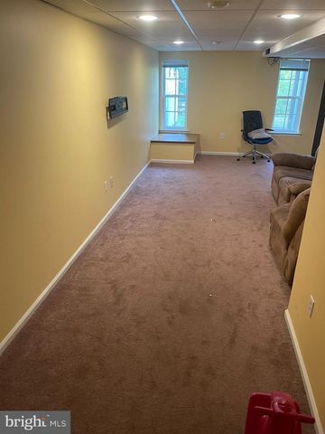 160 PENNSBURY LN, Woodbury, NJ 08096