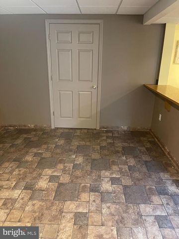 160 PENNSBURY LN, Woodbury, NJ 08096