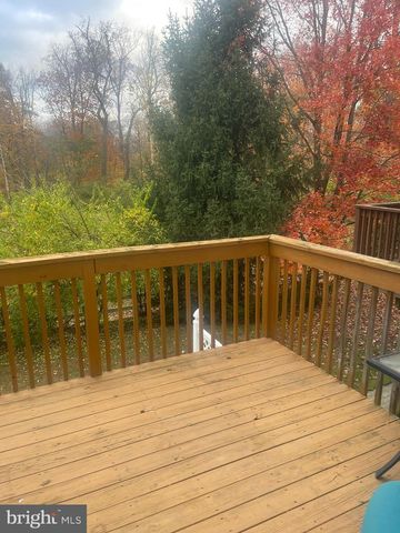 160 PENNSBURY LN, Woodbury, NJ 08096