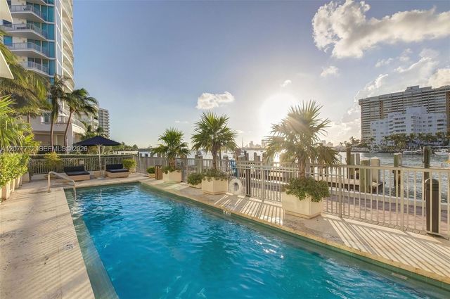 1445 16th Street 902, Miami Beach, FL 33139