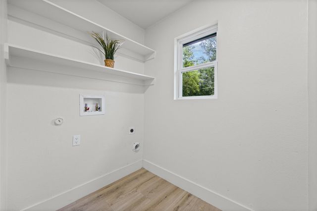 6005 Walnut Hills DR, Austin, TX 78723