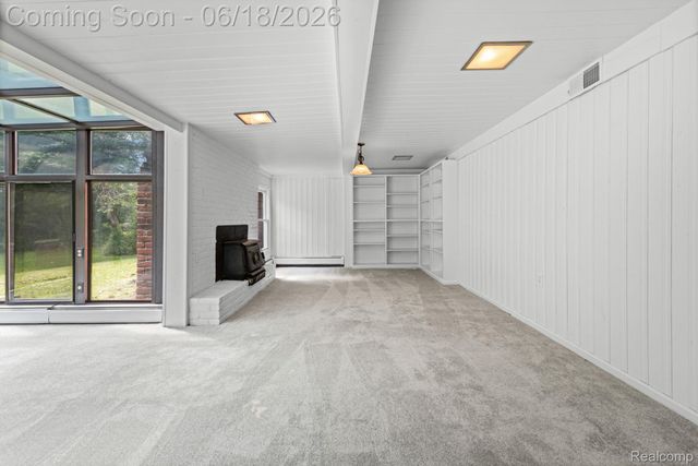 28134 Wildwood Trail, Farmington Hills, MI 48336