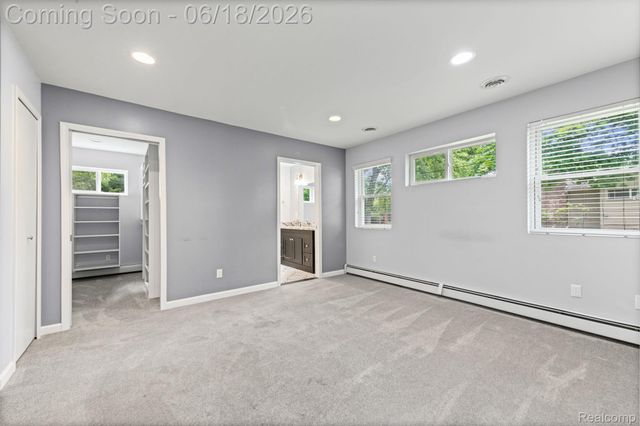 28134 Wildwood Trail, Farmington Hills, MI 48336
