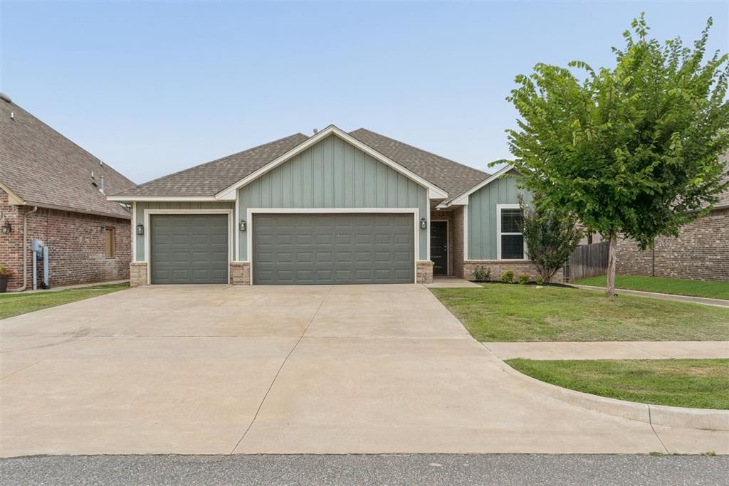2217 Animada Place, Edmond, OK 73034