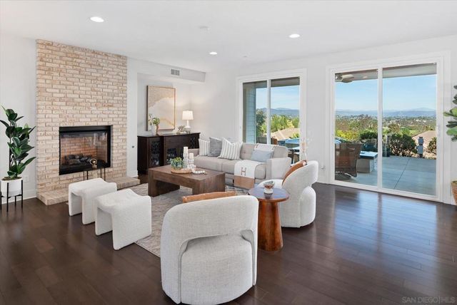 1725 Continental Lane, Escondido, CA 92029