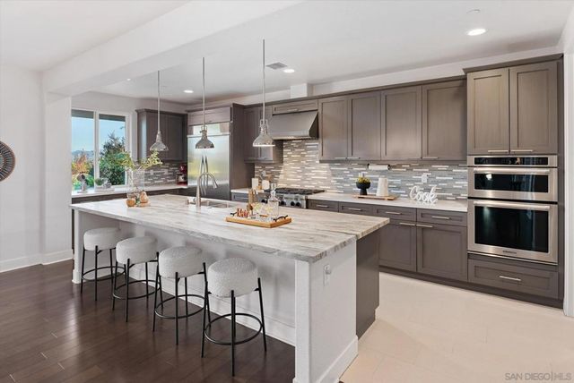 1725 Continental Lane, Escondido, CA 92029