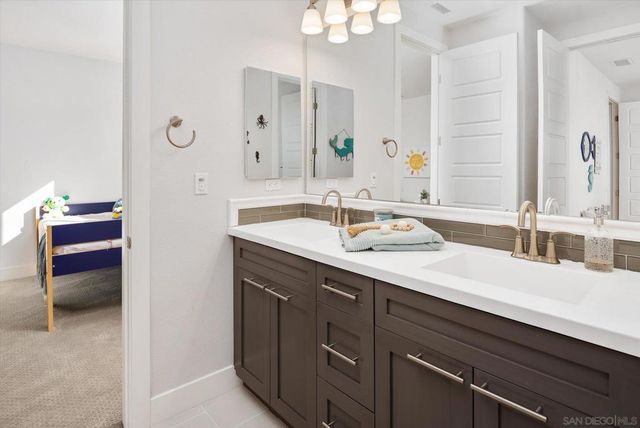 1725 Continental Lane, Escondido, CA 92029