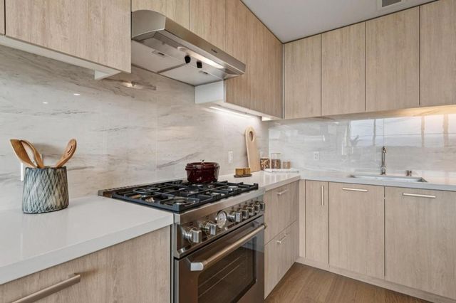 188 W Saint James Street 10804, San Jose, CA 95110