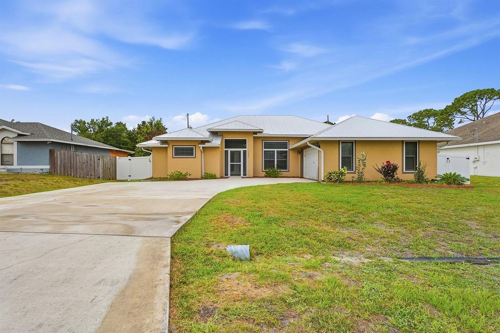 1280 SW Kalevala Drive, Port St. Lucie, FL 34953