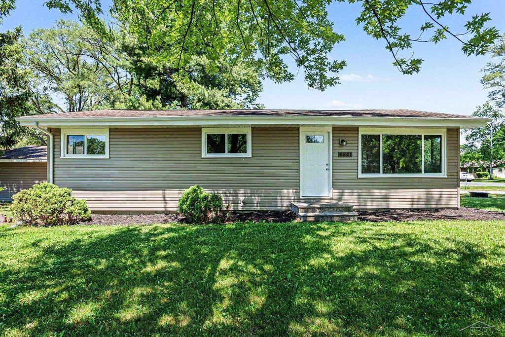 4841 Eva Street, Buena Vista Twp, MI 48601