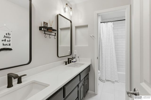 3333 N 129th Circle, Omaha, NE 68164