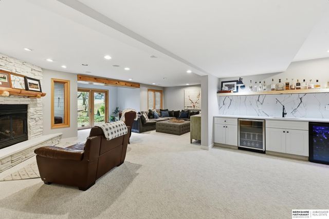 3333 N 129th Circle, Omaha, NE 68164